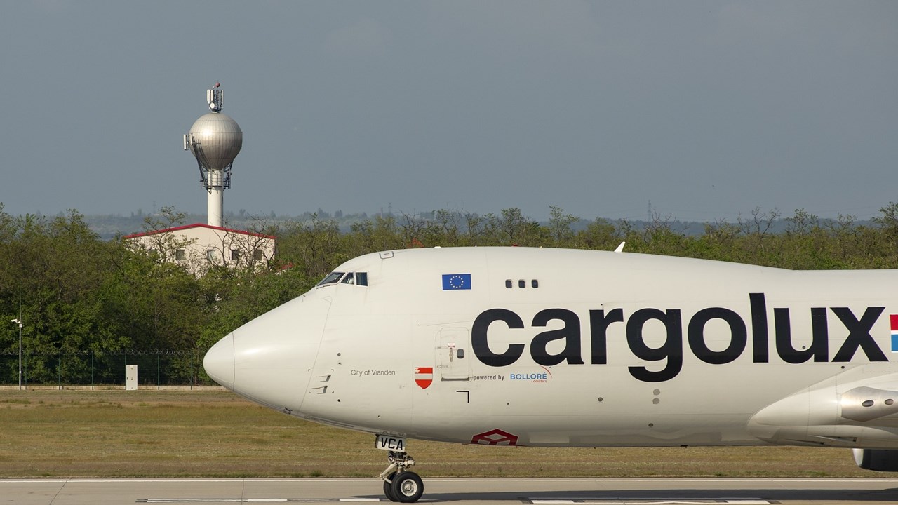 Cargolux and Bolloré Logistics ink SAF agreement