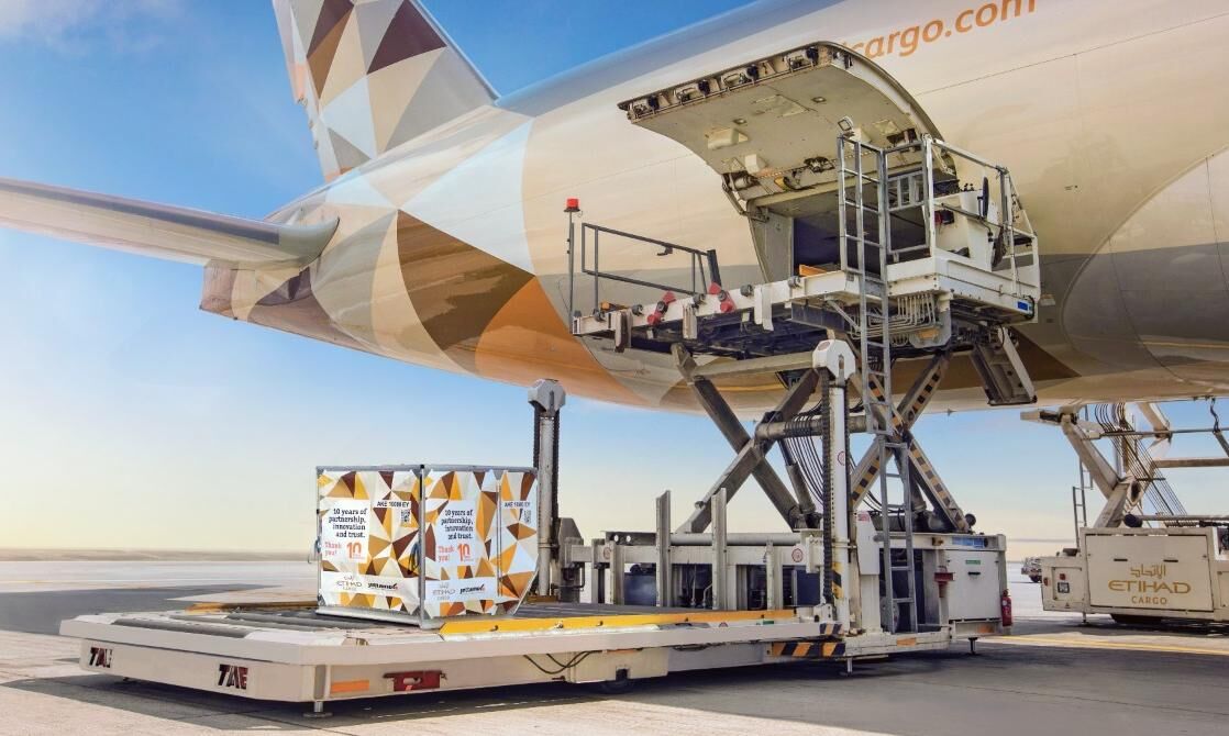 Etihad Cargo renews contract with Jettainer