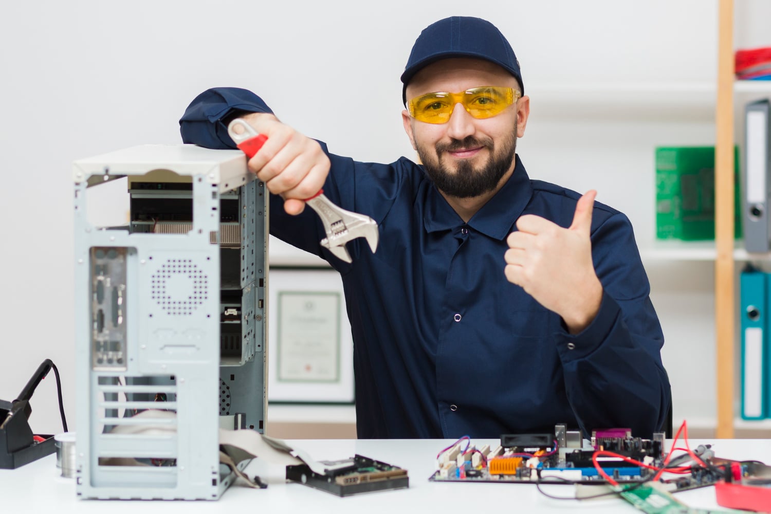 What Questions Do Ask Before Hiring A Computer Technician? - IDSN