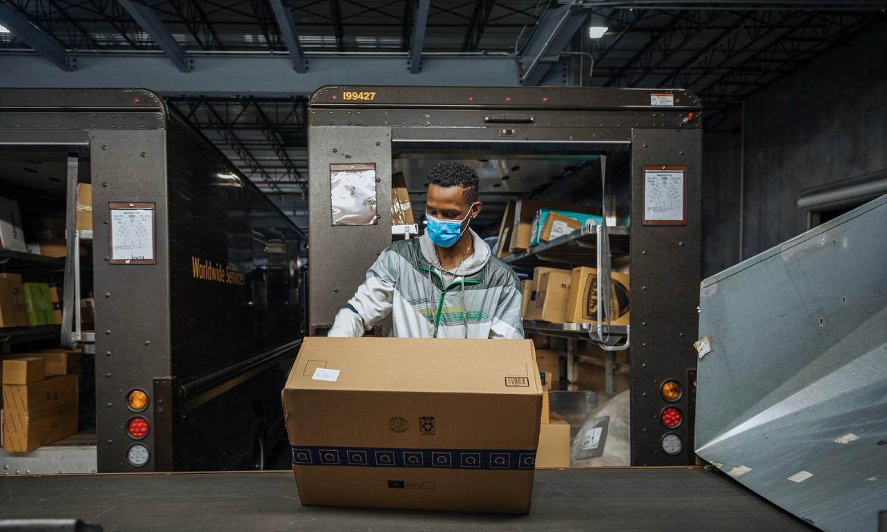 UPS Q3 revenue up 4% at $24bn on higher prices