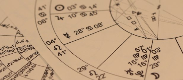 How can I consult a good astrologer in Delhi NCR? Article - ArticleTed -  News and Articles