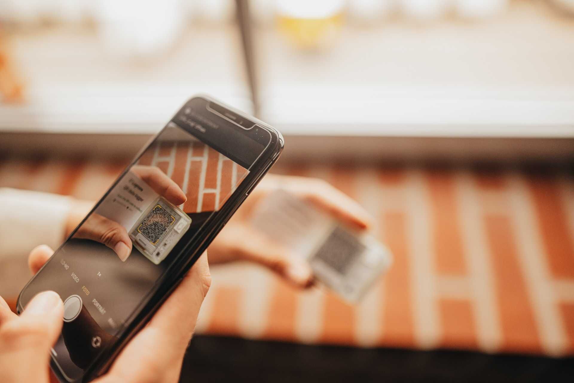 'Hellmann Smart QR' digitizes passive data tracking