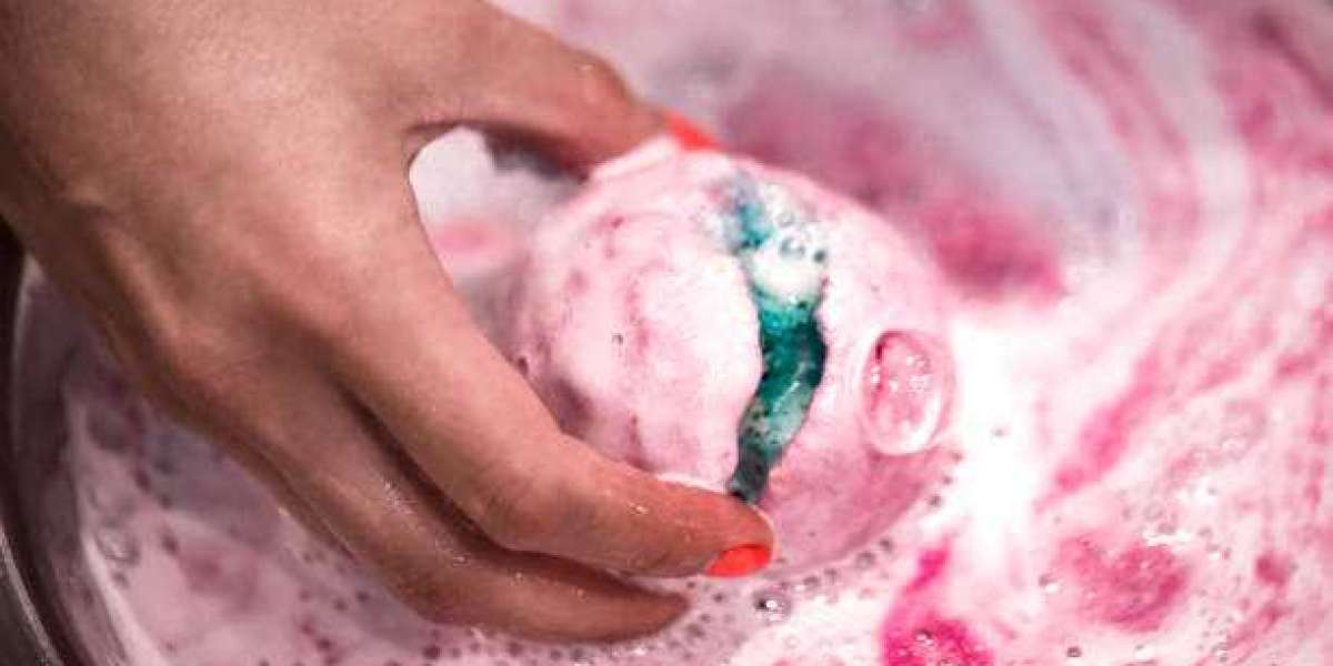 Why Use Natural Bath Bombs For Sensitive Skin?