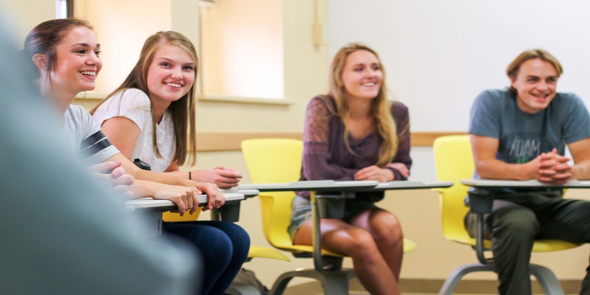 A Complete Guide: How to Write a Comparative Essay