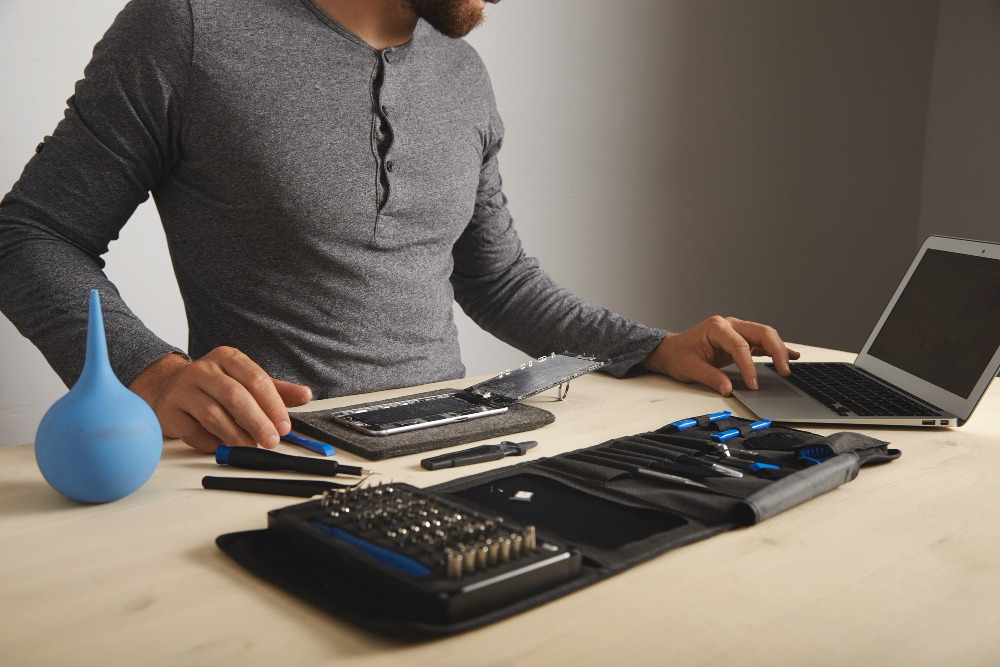 Laptop Repair Hacks: Quick Fixes for Everyday Problems