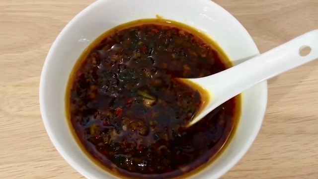 Cách làm nước khô bò bánh tráng trộn siêu ngon, vị đậm đà