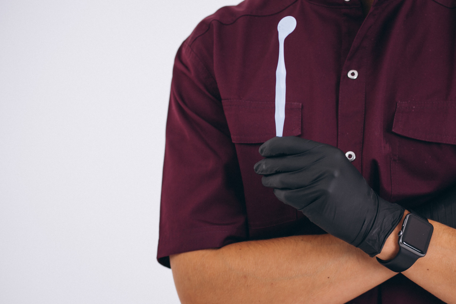 Things to Consider While Buying Disposable Nitrile Gloves in Black Colour
