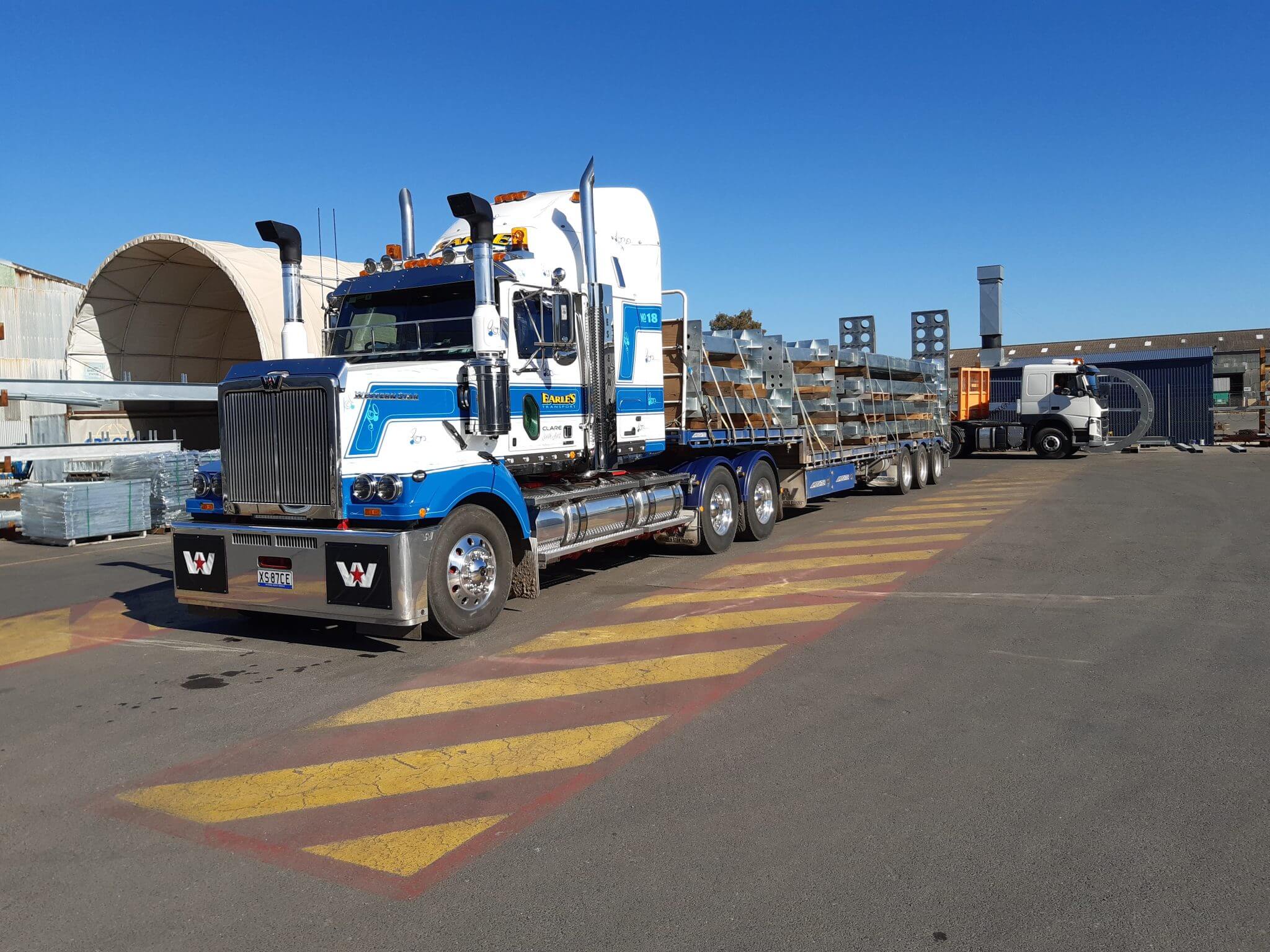 Simplify Livestock Transport with Telehandler for Hire