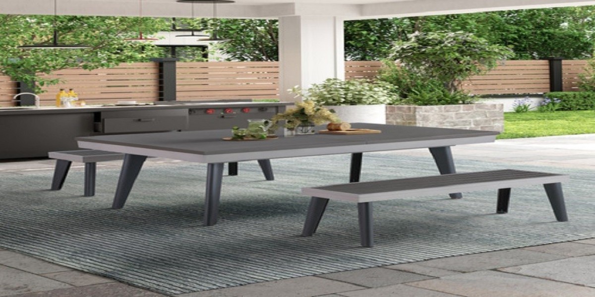 Outdoor Game Table Ideas For Endless Family Fun