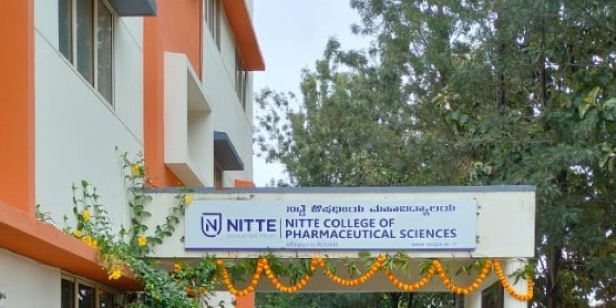 Know about Fee Structures of Pharmacy Colleges in Bangalore"