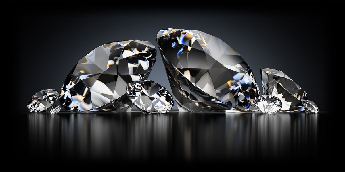 Lab Grown Diamond Necklaces: Sparkling Elegance Redefined