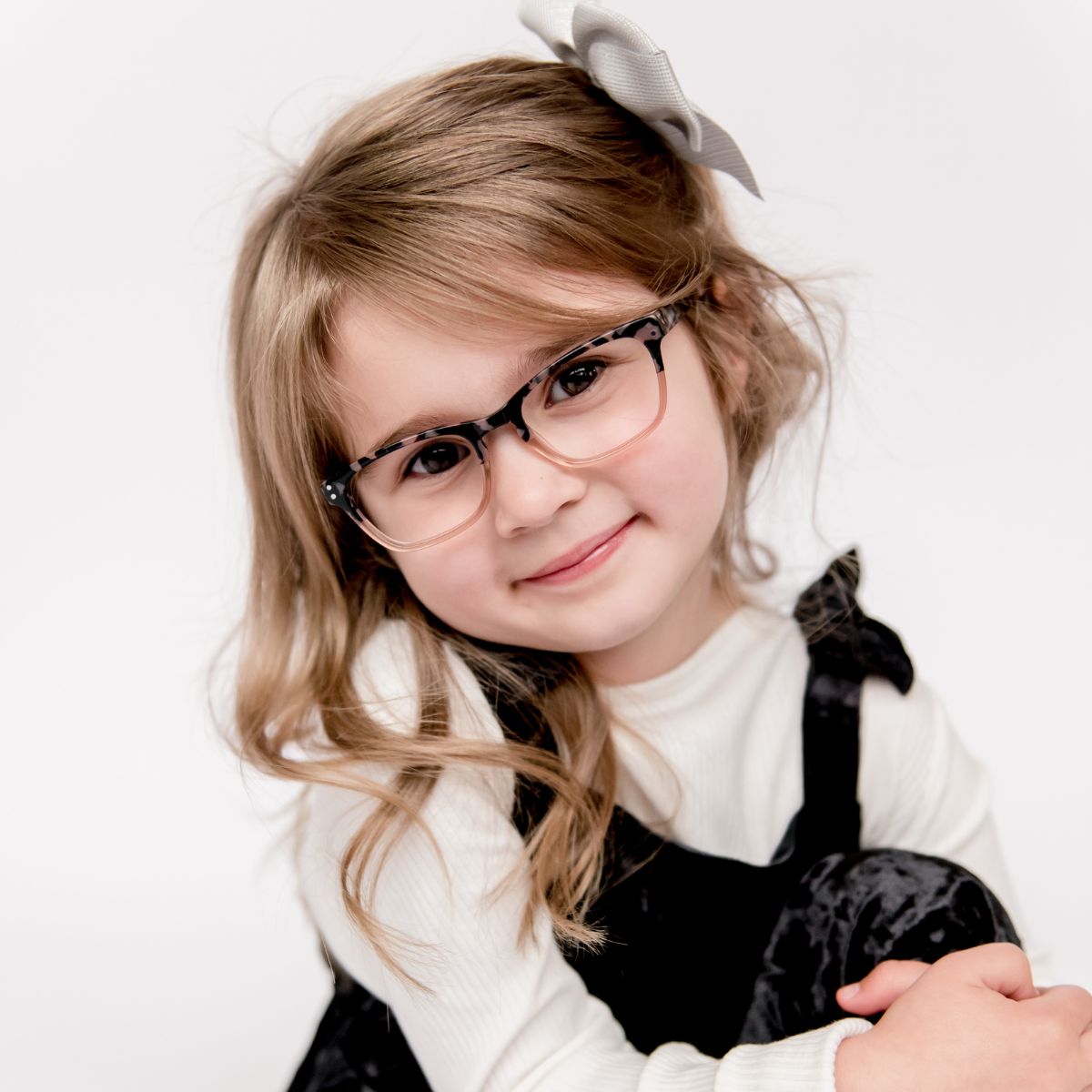 Choosing the Perfect Glasses for Kids: A Guide to Healthy Vision