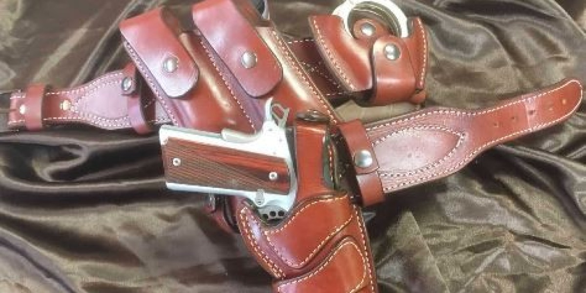 Hunting with Style: Custom Leather Holster Rigs for Outdoor Enthusiasts