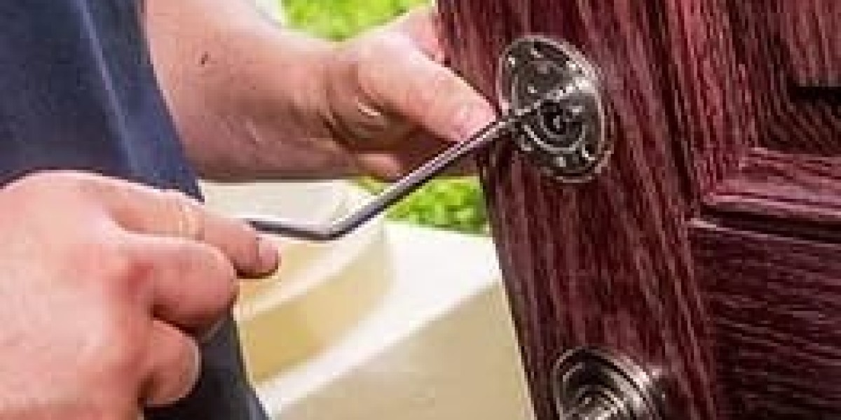 The Importance of Hiring Licensed and Verified Locksmiths