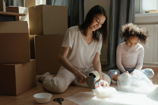Moving on a Budget: Money-Saving Hacks for Your Next Move | Rent-a-Son