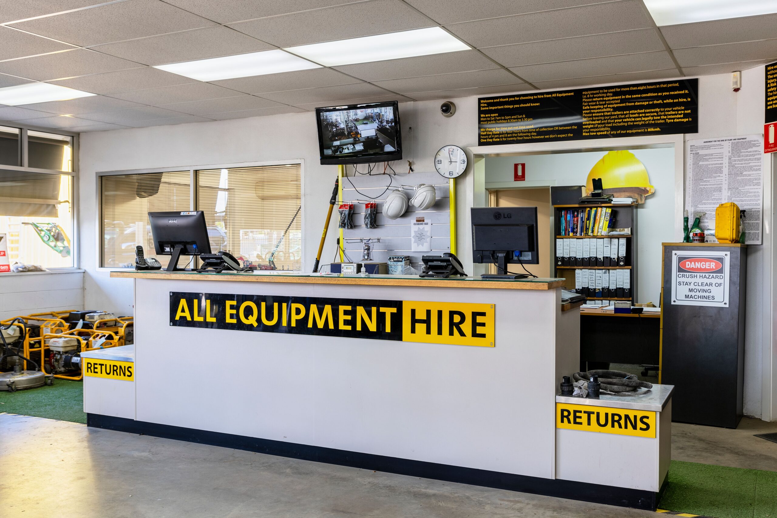 The Top 5 Reasons to Hire Equipment Rather Than Buy It