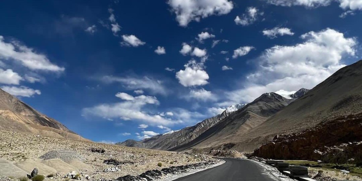NUBRA VALLEY , A DESERT OASIS IN THE HIMALAYAS ~10 THINGS TO DO IN NUBRA VALLEY 2023