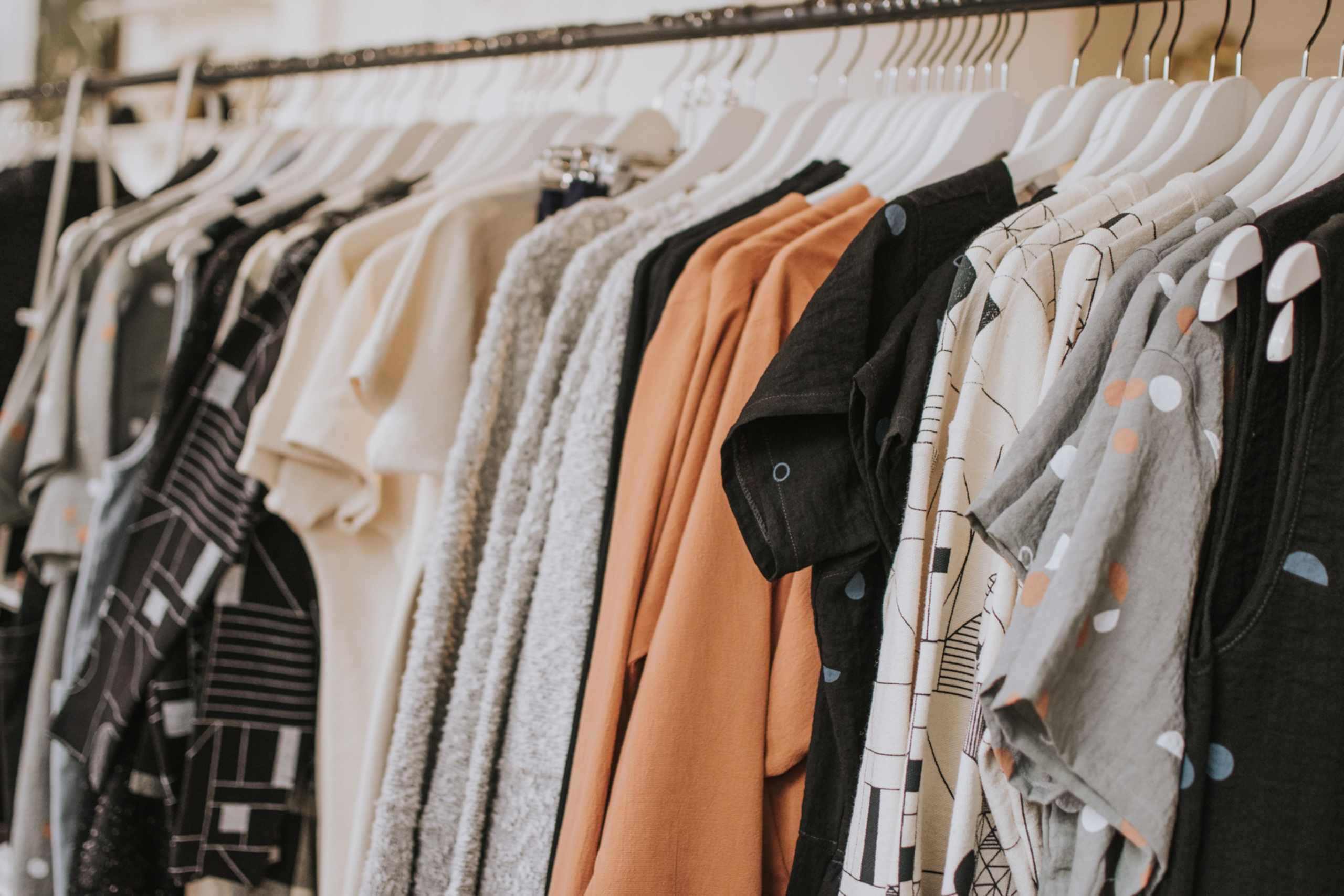 New Clothes: 4 Essential Tips to Budget for Clothes [updated 2020]