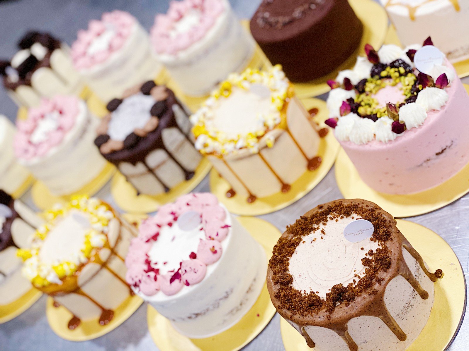 Reasons To Have a Customised Cake in Singapore - 5 Benefits - Article Mia