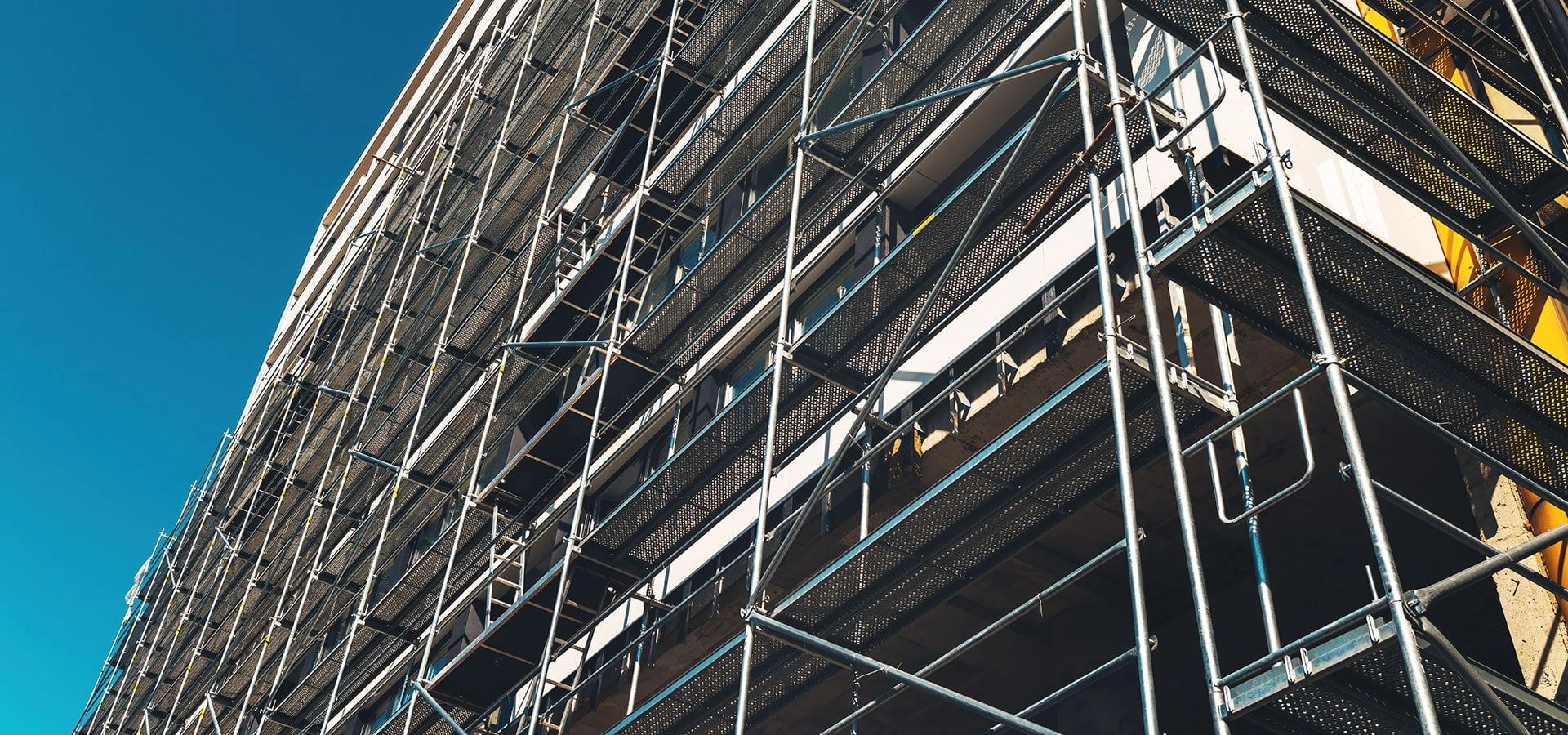 Scaffolding Romford: pinnacle for reliable construction structures