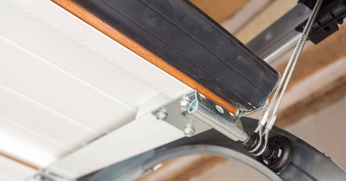 Stuck in the Driveway? Scott Hill Reliable Garage Door Gets You Rolling Again!