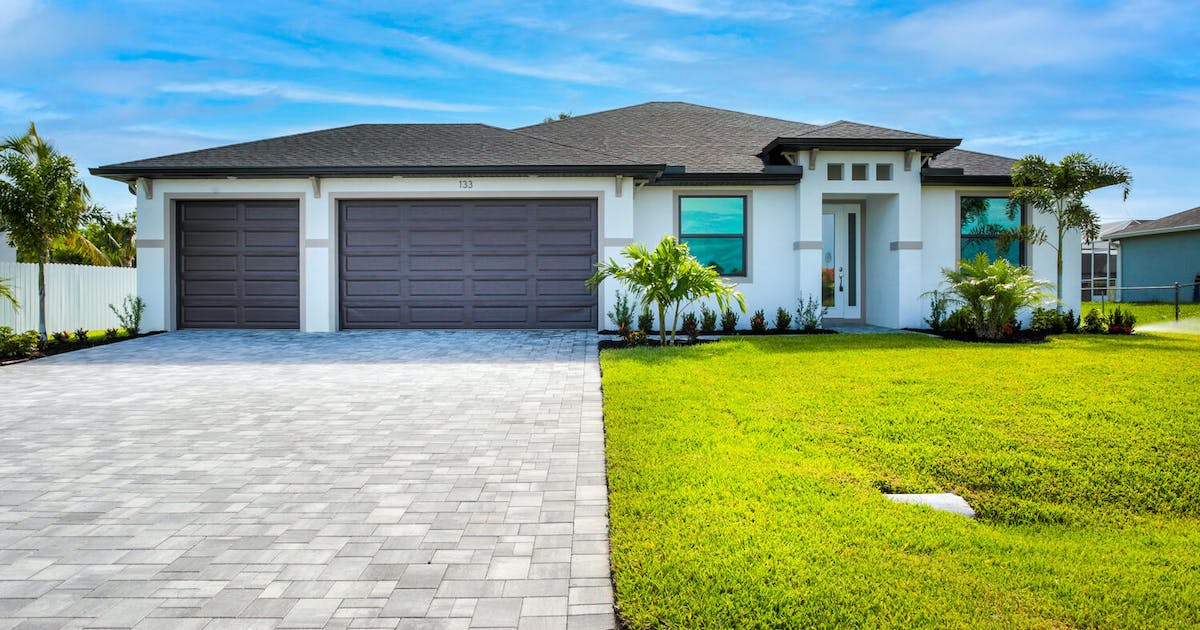 Contact the Best Home Builders in Cape Coral Fl for Well-Designed Property