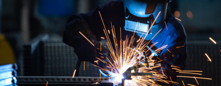Sheet Metal Fabrication Methods: Welding vs. Fastening