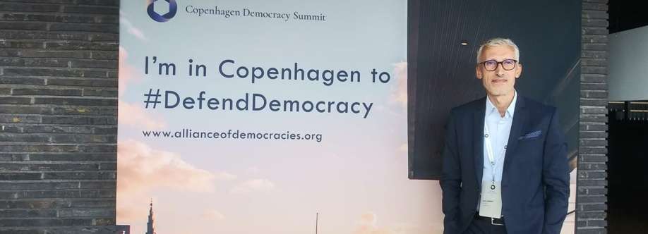 Oleg Ponomar Cover Image