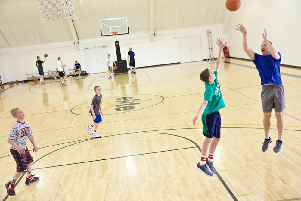 Basketball League Near Me | Basketball Leagues for Men and Adults Milwaukee -Elite Sports Clubs
