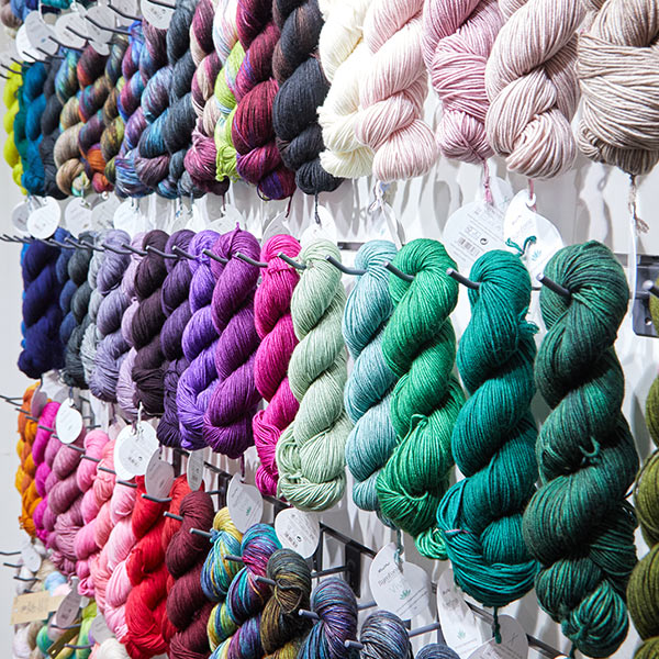 Best Yarns for Beginners: Easy-to-Work-With and Affordable Options | TheAmberPost