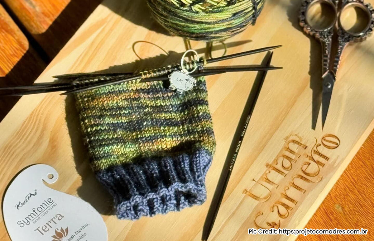 Tips to Prevent Ladders when Knitting in the Round – lanternmoon.com