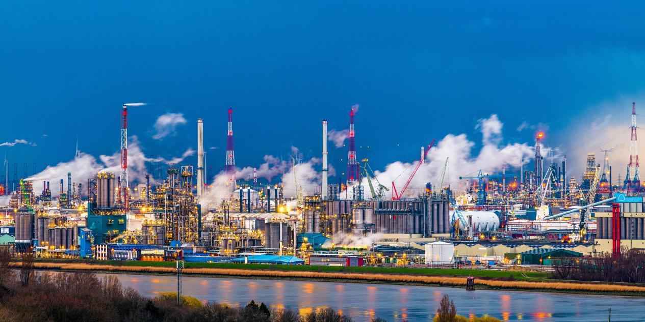 Industrial Emission Control: Application of Gas Analyzers in Factory VOCs Emission Monitoring
