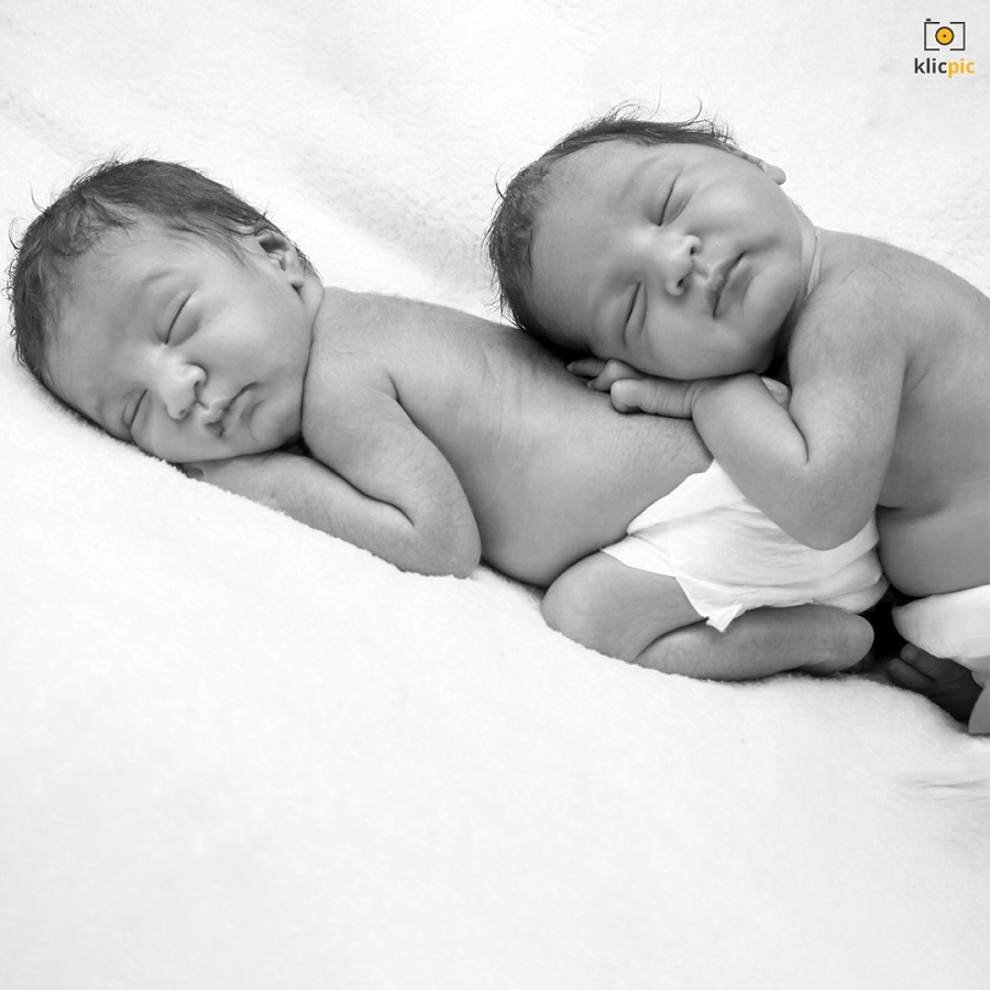 Creative and Cute Twin Toddler Photoshoot Ideas - Klicpic