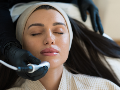 Guide to Finding the Best HydraFacial Treatment Near You - Emperiortech