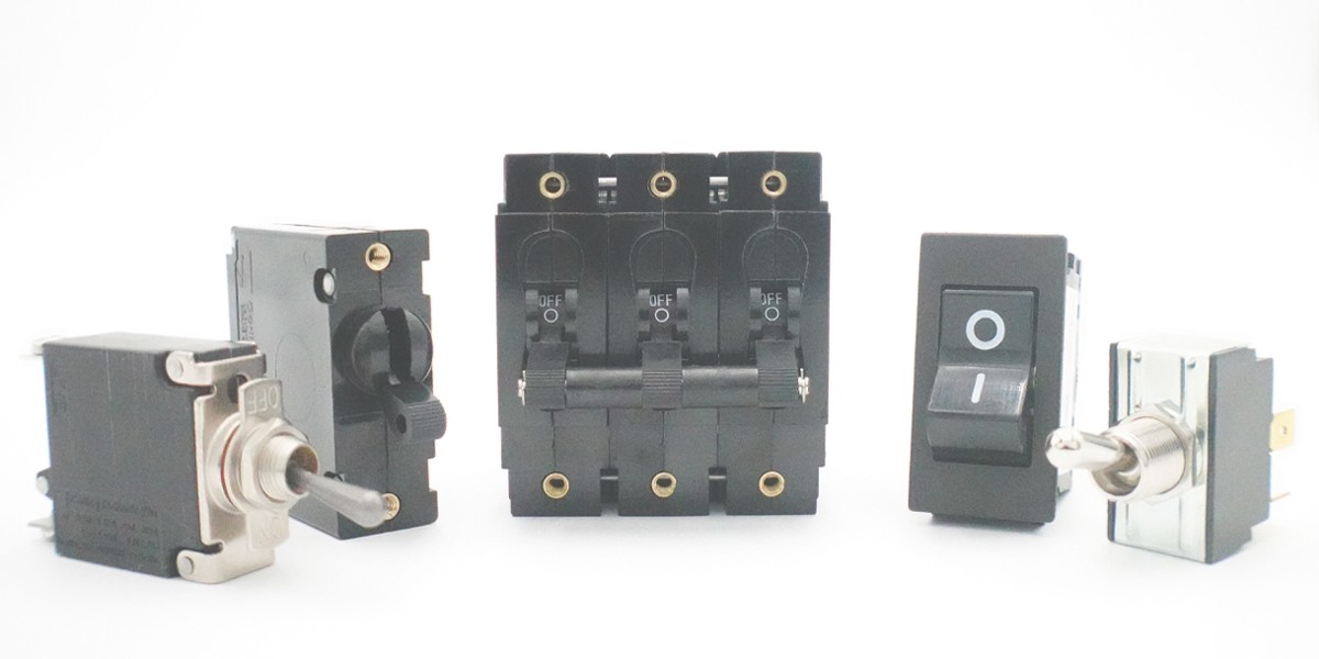 Tips for Selecting the Right Circuit Breakers for Your Data Center - Blog