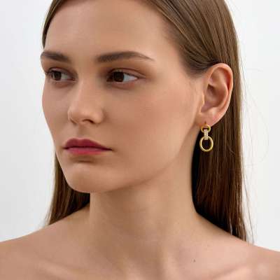 Pavé Hoop Link Earrings | Peachmind Profile Picture