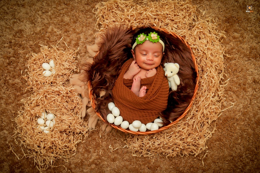 Top 8 Newborn Baby Boy Photoshoot Ideas at Home