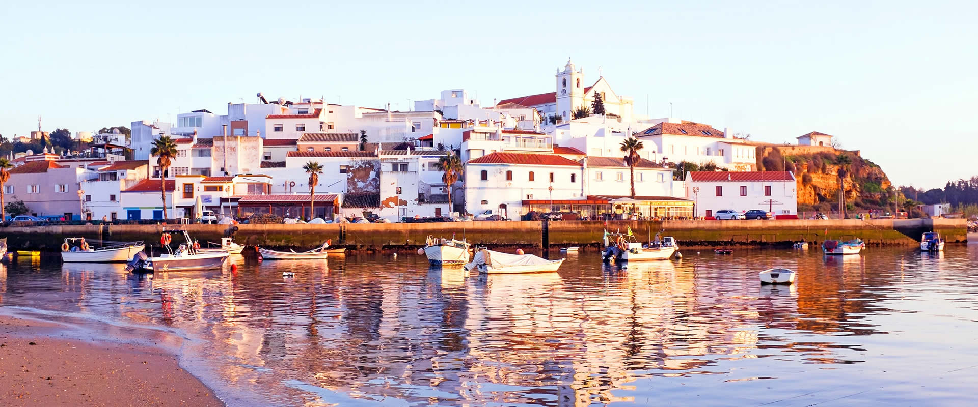 Ferragudo Holiday Rentals | Ferragudo Restaurants