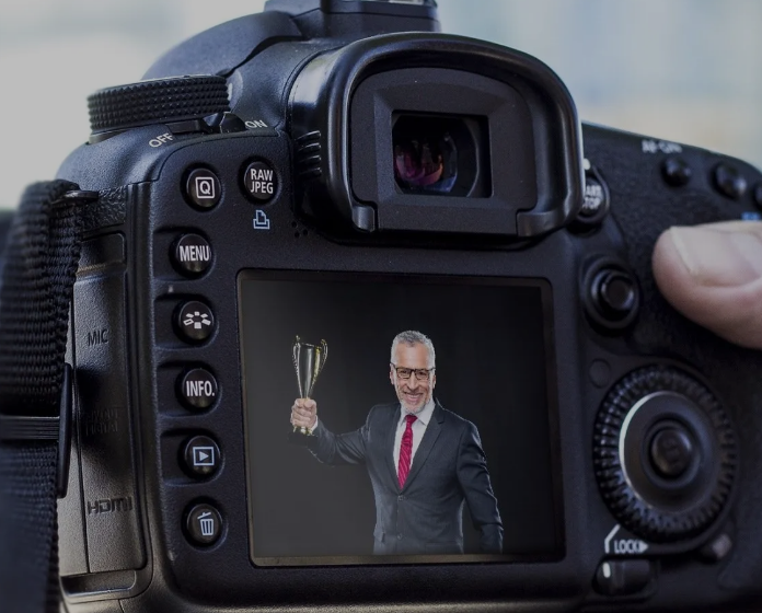 Enhance Your Event Experience with a Roaming Photographer for Instant Photo Sharing | by Ghelani Studios | Oct, 2024 | Medium