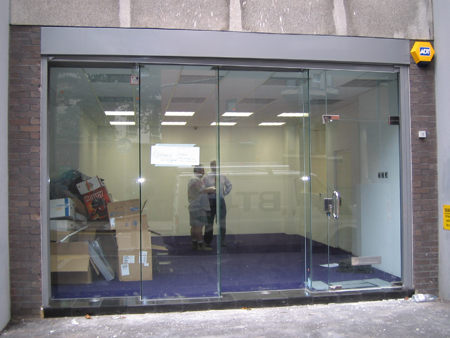 Toughened Glass Shop fronts | Fitters In London