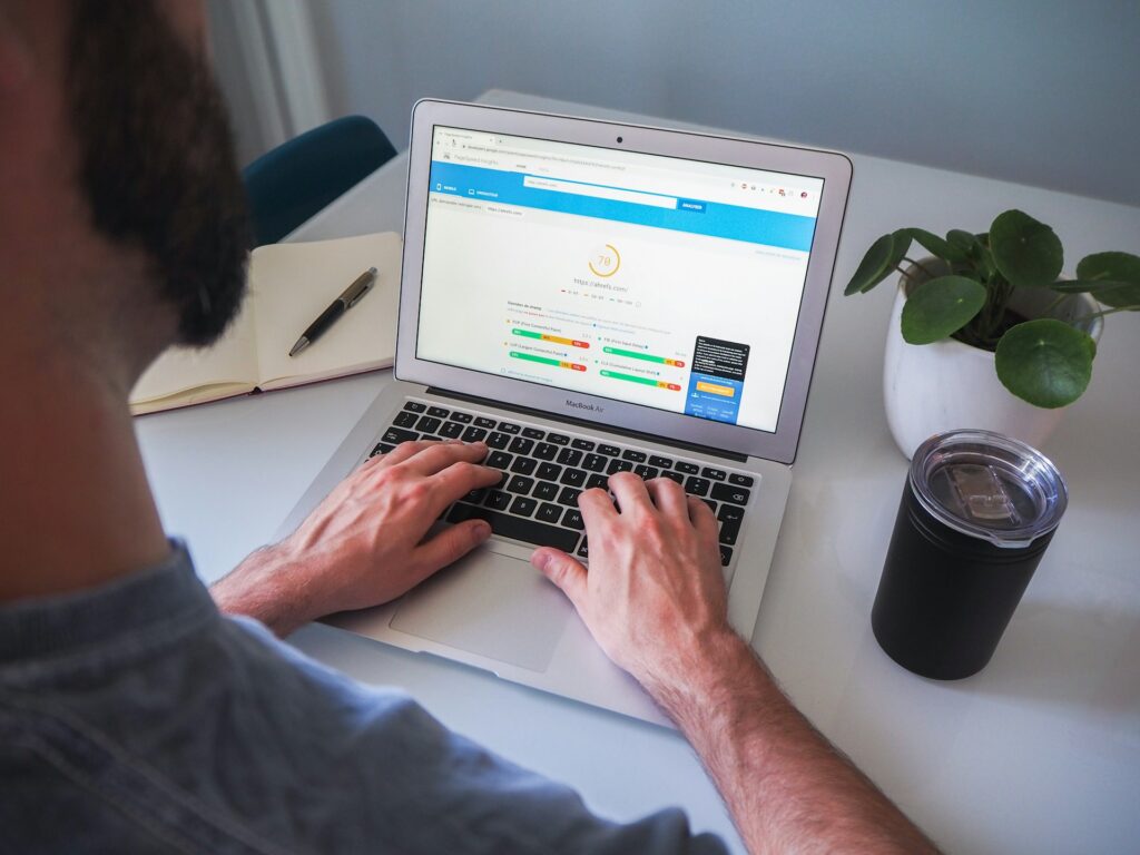 The Impact of Website Speed on User Experience and Conversions