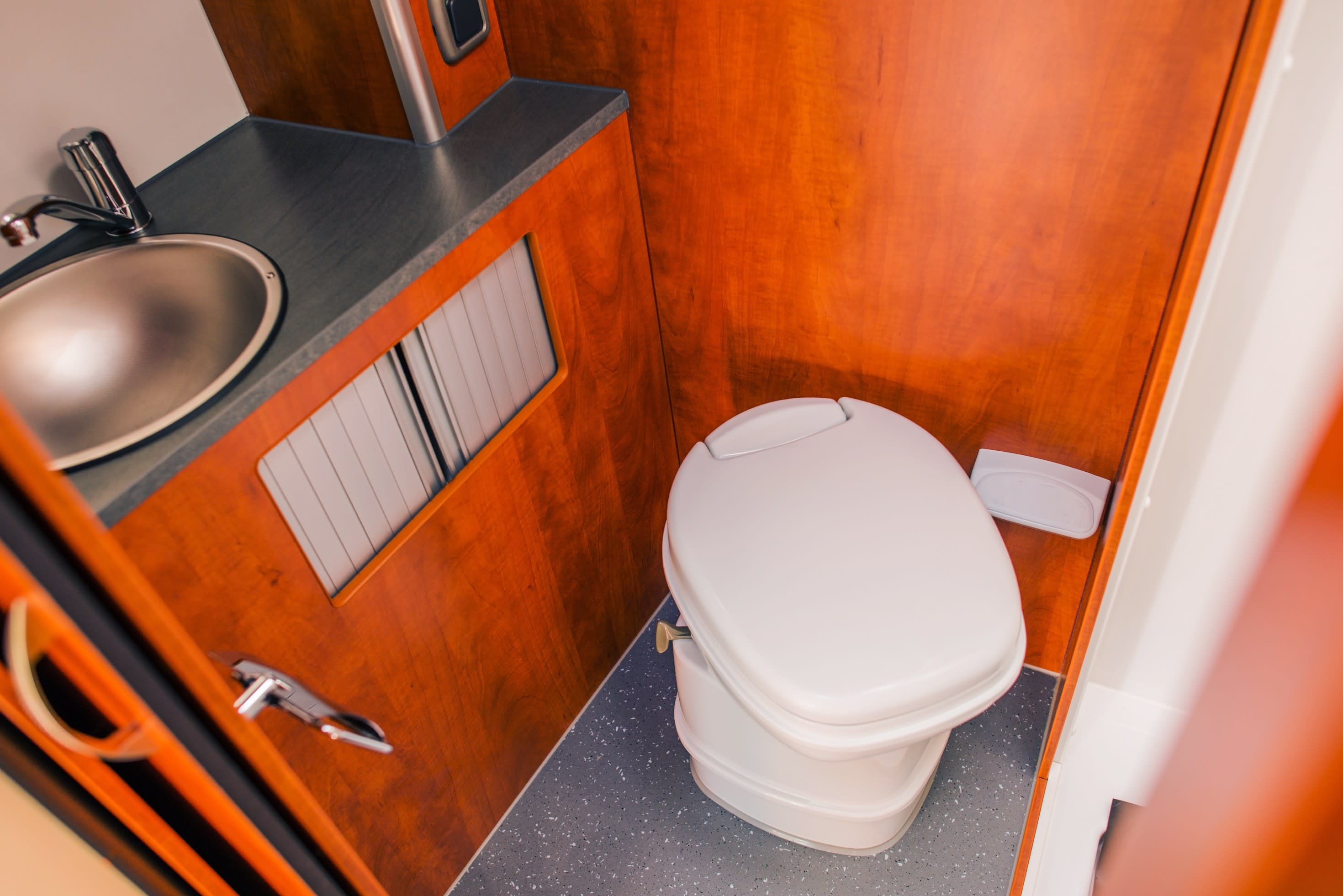 What Are the Key Features to Look for in a Small House Toilet? | Earth