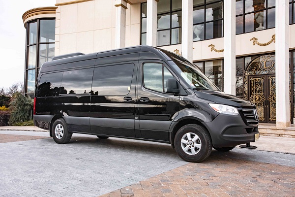 Why Should You Choose Luxury Mercedes Sprinter Rental Service? – Reliance NY Group