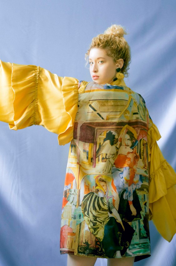 Find out about the beauty of Italian fashion clothing: A guide to Italian wearable art