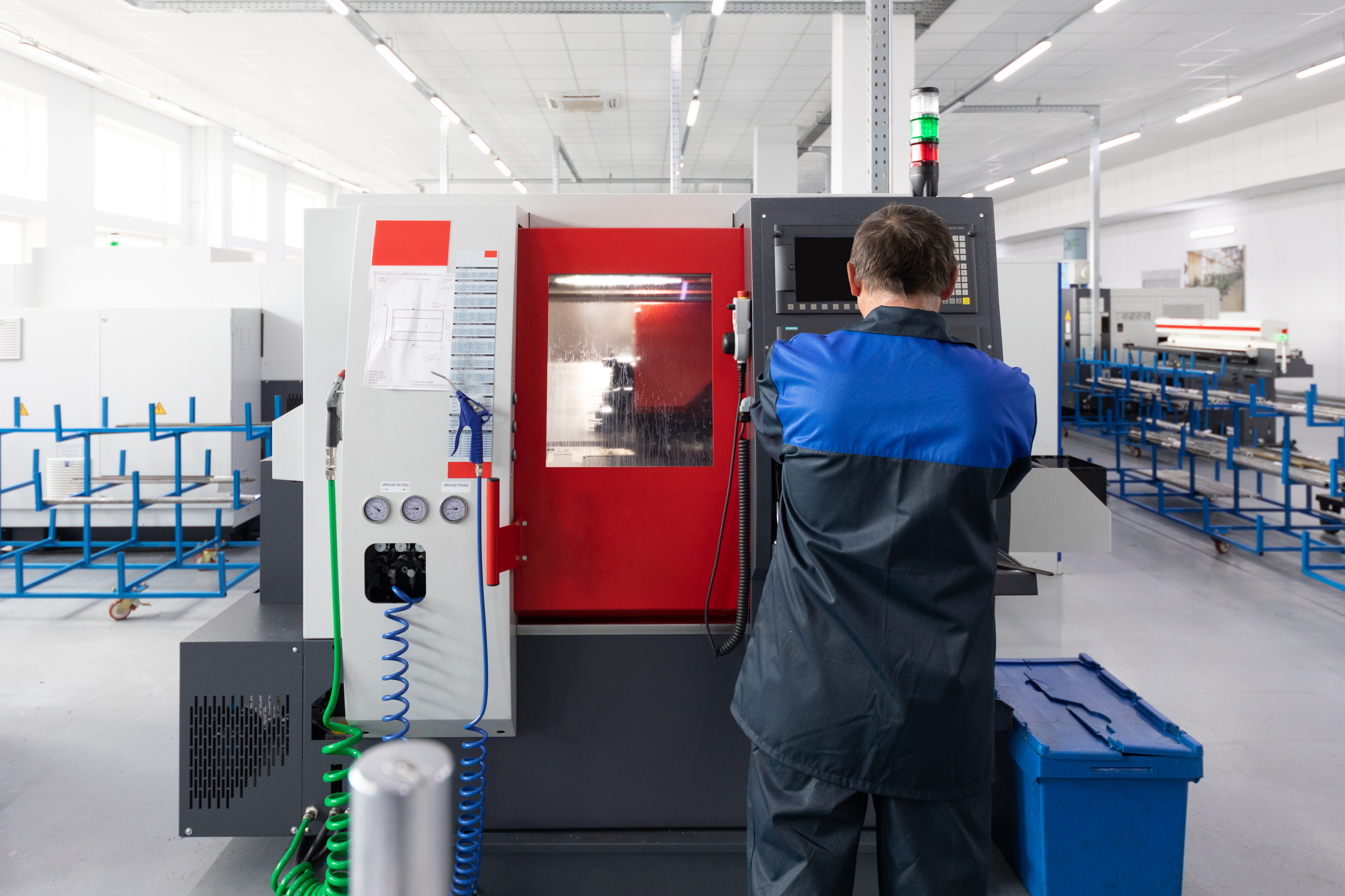 How High Volume Injection Molding is Revolutionizing Manufacturing Across Industries – NUBS Plastics Inc