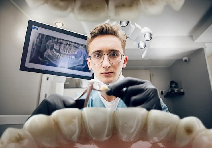 The Role of an Experienced Dentist in Solving Teeth Problems   | Journal