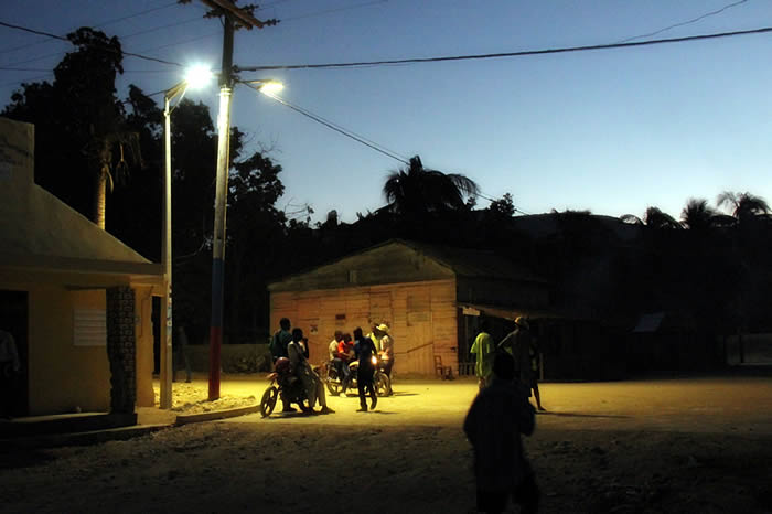 Sigora Microgrid Provides Affordable, 24/7 Power to Haiti’s Impoverished Communities | HOMER Microgrid News