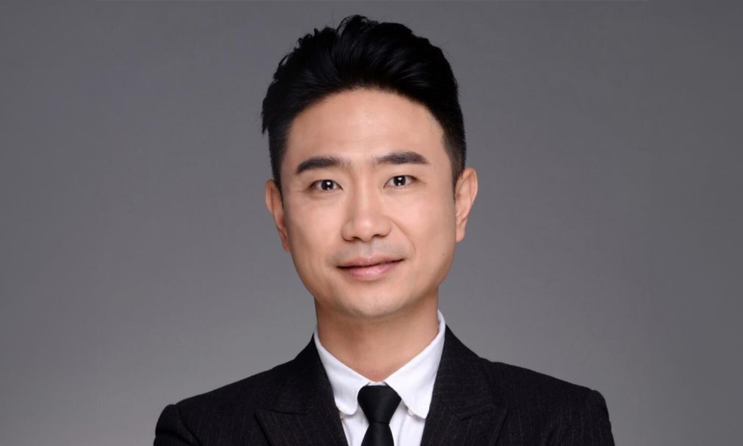 Chapman Freeborn completes twenty years in China