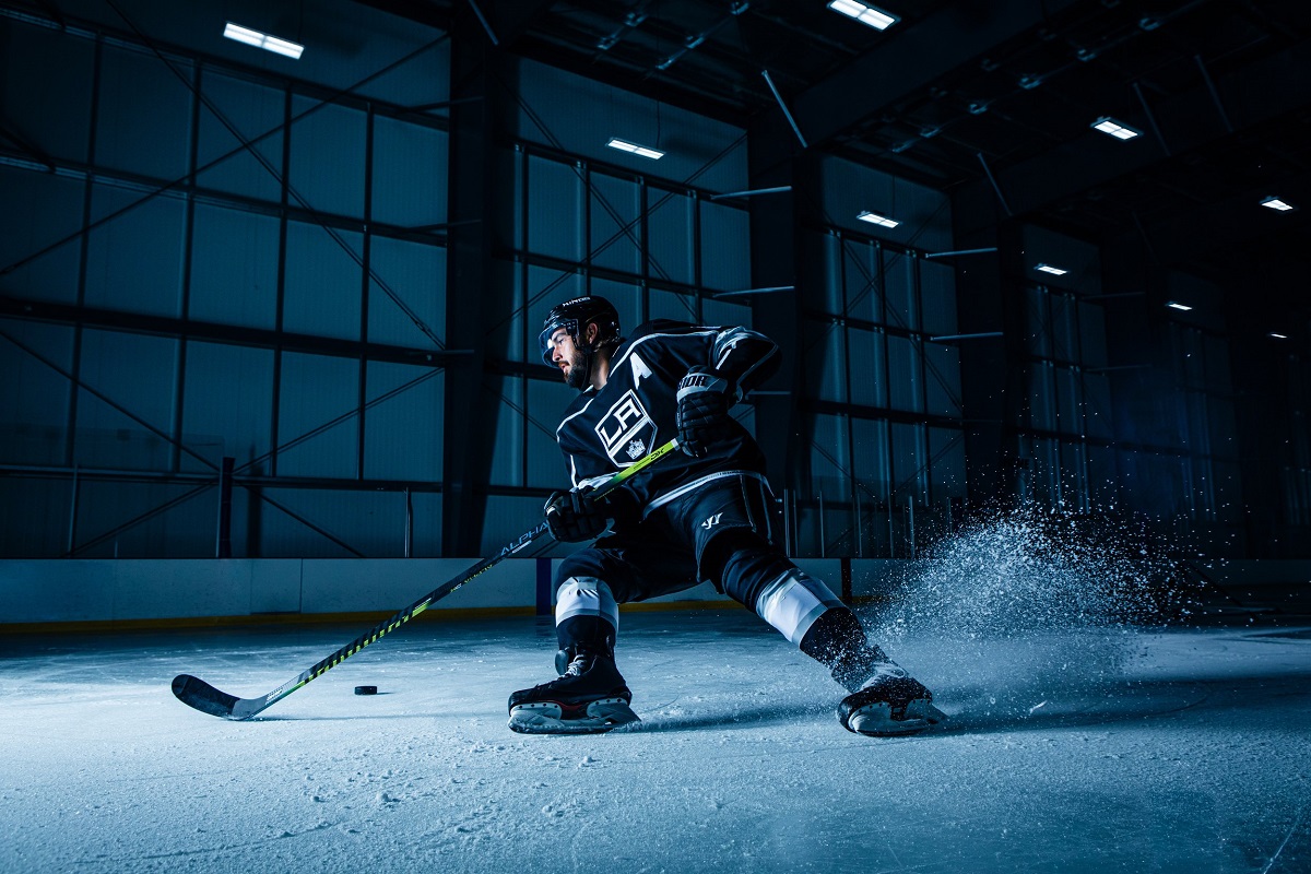 Pro Stock vs. Retail Hockey Sticks: What’s the Difference? | Compare Factory