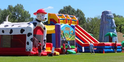 Renting a Bouncy Castle: What You Need to Know Before Booking